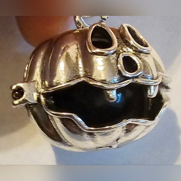 Halloween Silver Color Pumpkin Cage with 10mm Black Obsidian Gemstone Necklace - Picture 4 of 11